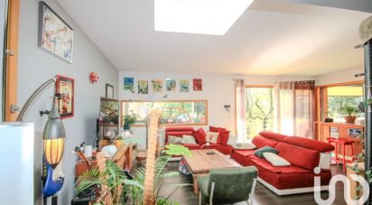 Traditional house 5 rooms of 173 m² in Saint-Faust (64110)