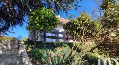 Traditional house 6 rooms of 170 m² in Verneuil-sur-Seine (78480)