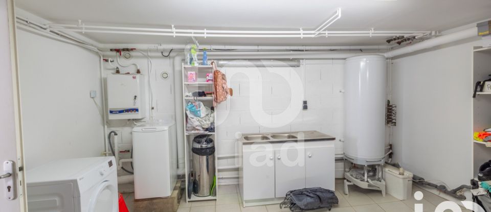 House 6 rooms of 141 m² in Noyers (45260)