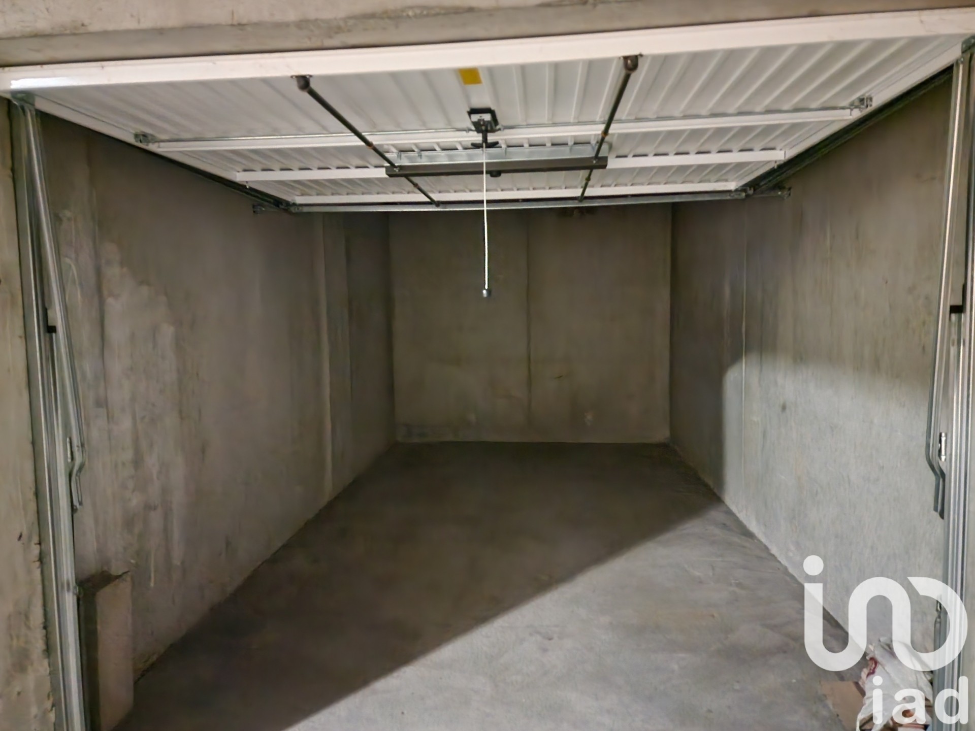 Parking/garage/box Grenoble 14 1735025