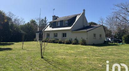 Maison traditionnelle 7 pièces de 140 m² à Gouesnach (29950)