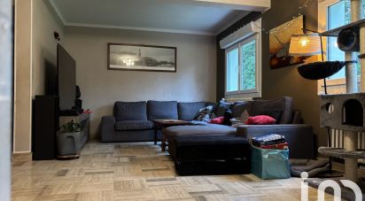 Maison traditionnelle 7 pièces de 140 m² à Gouesnach (29950)