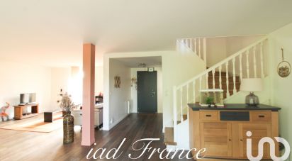 Traditional house 8 rooms of 192 m² in Verneuil-sur-Seine (78480)