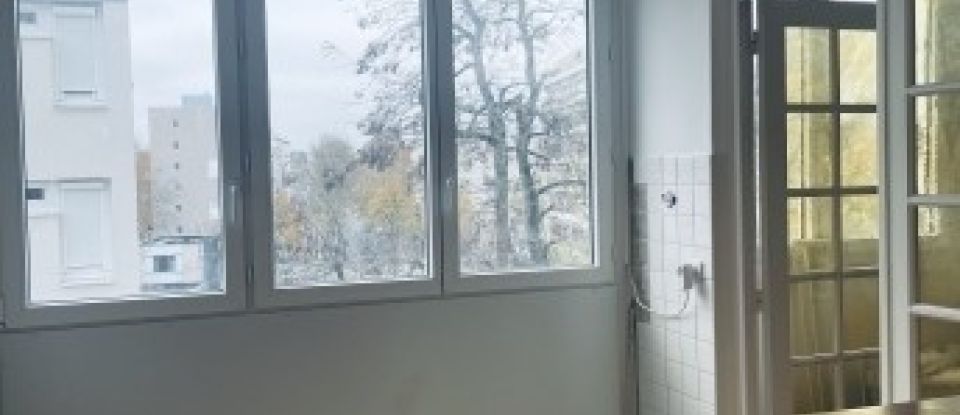 Apartment 3 rooms of 60 m² in Orly (94310)