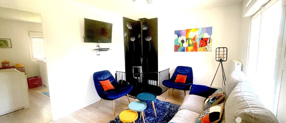 House 5 rooms of 77 m² in Bazoches-sur-le-Betz (45210)