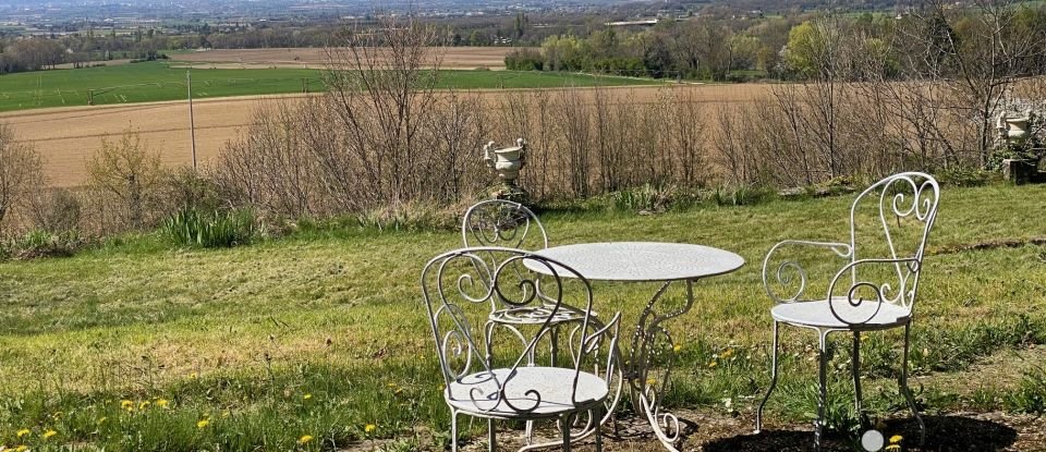 Château 30 pièces de 1 380 m² à Chabeuil (26120)