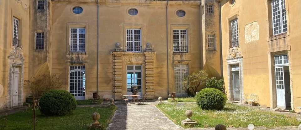 Château 30 pièces de 1 380 m² à Chabeuil (26120)