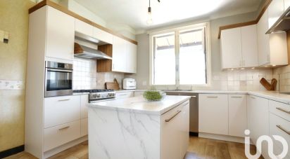 Maison traditionnelle 4 pièces de 80 m² à Anneyron (26140)