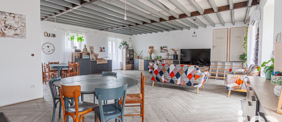 House 8 rooms of 280 m² in Juranville (45340)
