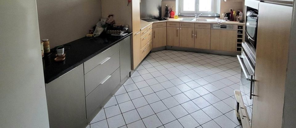 House 7 rooms of 187 m² in Void-Vacon (55190)
