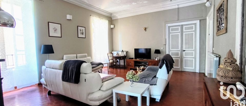 Lodge 50 rooms of 904 m² in - (30570)