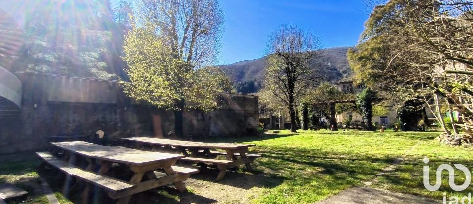 Lodge 50 rooms of 904 m² in - (30570)