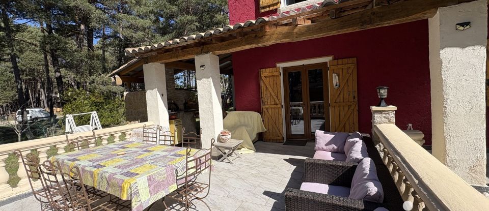 House 4 rooms of 118 m² in La Bastide (83840)