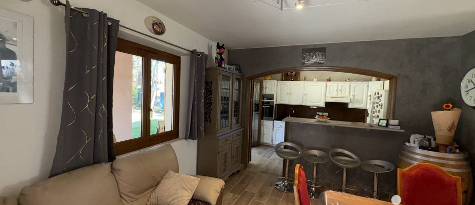 House 4 rooms of 118 m² in La Bastide (83840)