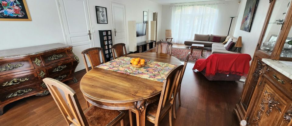 House 9 rooms of 220 m² in Rosny-sous-Bois (93110)