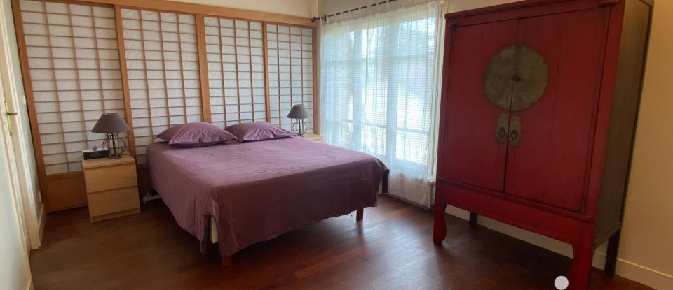 House 9 rooms of 220 m² in Rosny-sous-Bois (93110)