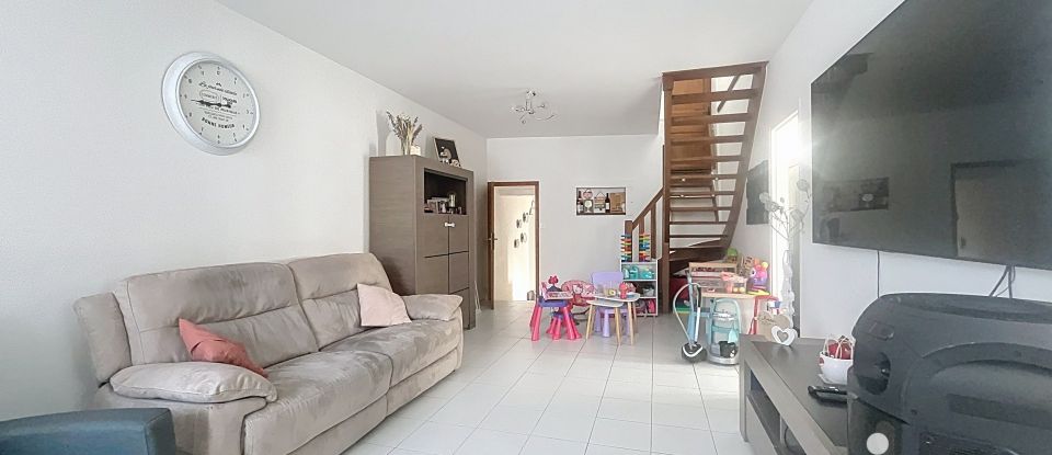 House 6 rooms of 123 m² in Saint-Germain-des-Prés (45220)