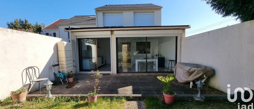 Pavillon 6 pièces de 100 m² à Argenteuil (95100)