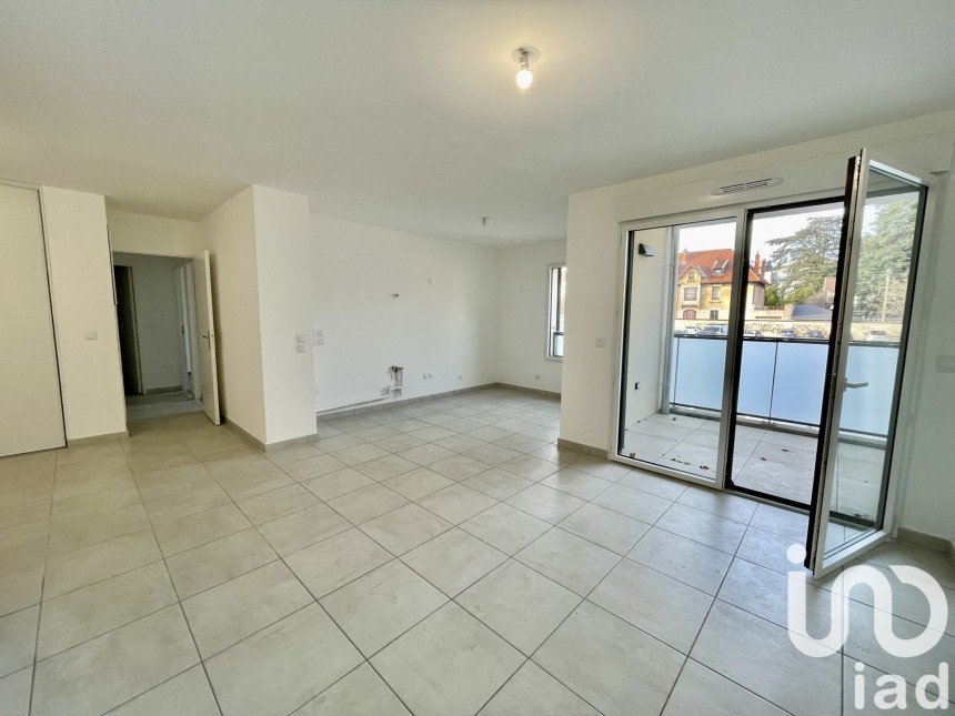 Apartment 3 rooms of 64 m² in Villefranche-sur-Saône (69400)
