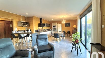 Maison 5 pièces de 97 m² à Romans-sur-Isère (26100)