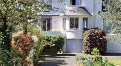 Maison d’architecte 6 pièces de 178 m² à Carhaix-Plouguer (29270)