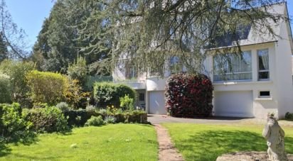 Maison d’architecte 6 pièces de 178 m² à Carhaix-Plouguer (29270)