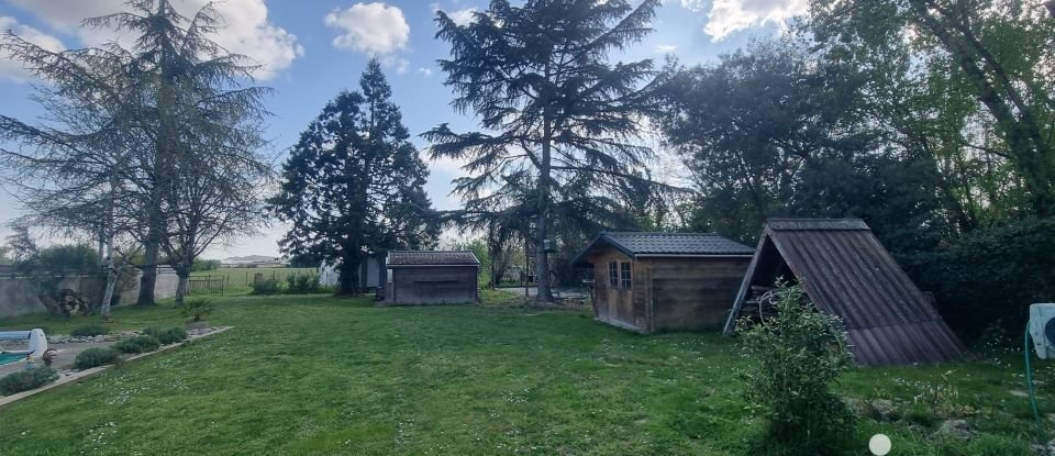Country home 5 rooms of 159 m² in Sainte-Colombe-en-Bruilhois (47310)