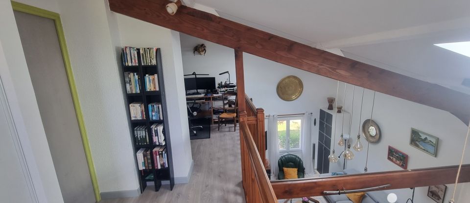 Country home 5 rooms of 159 m² in Sainte-Colombe-en-Bruilhois (47310)