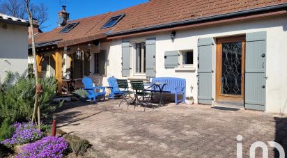 Longere 6 rooms of 159 m² in Issy-l'Évêque (71760)