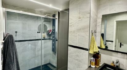 Apartment 3 rooms of 69 m² in Morangis (91420)
