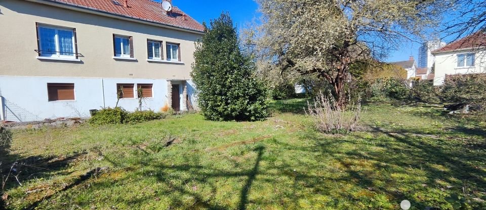 House 6 rooms of 113 m² in Saint-Memmie (51470)