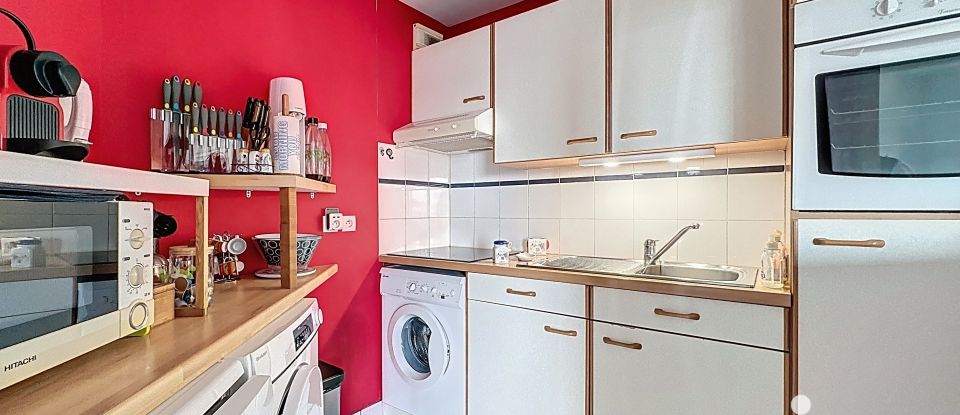 Apartment 3 rooms of 57 m² in Quiberon (56170)