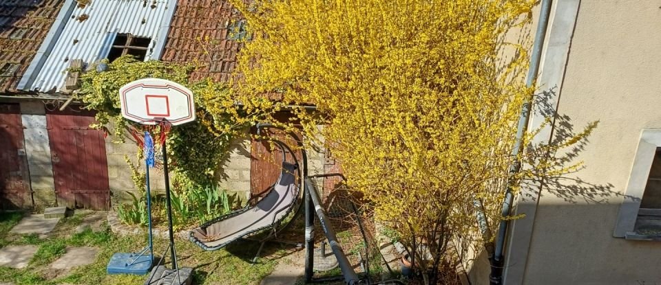 Appartement 3 pièces de 70 m² à Montereau-Fault-Yonne (77130)