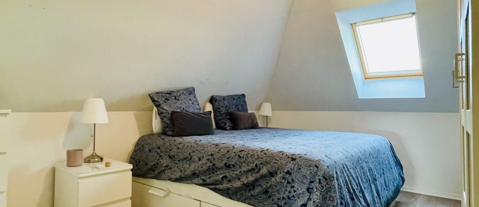 Triplex 5 rooms of 101 m² in Corbeil-Essonnes (91100)
