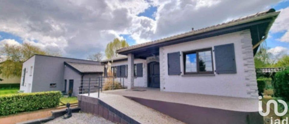 Maison 6 pièces de 113 m² à Roupeldange (57220)