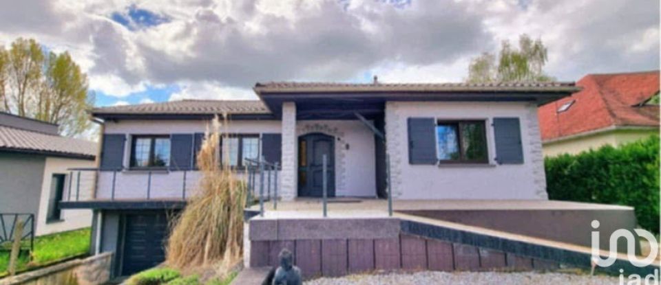 Maison 6 pièces de 113 m² à Roupeldange (57220)