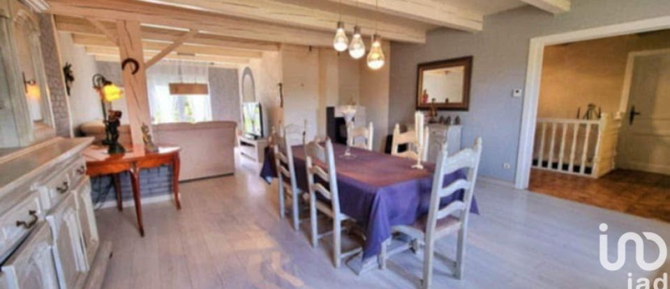 Maison 6 pièces de 113 m² à Roupeldange (57220)