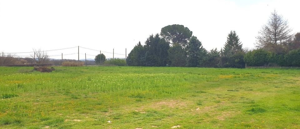 Terrain de 372 m² à Corbières (04220)