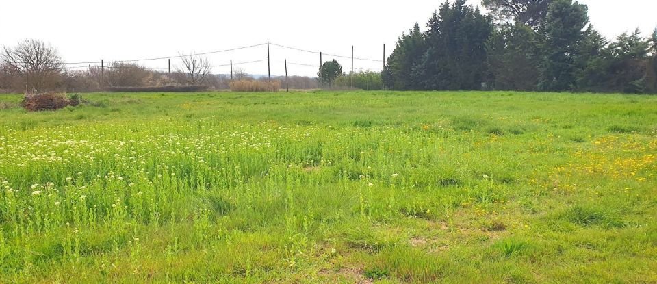 Terrain de 372 m² à Corbières (04220)