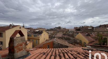 Apartment 1 room of 18 m² in Hyères (83400)