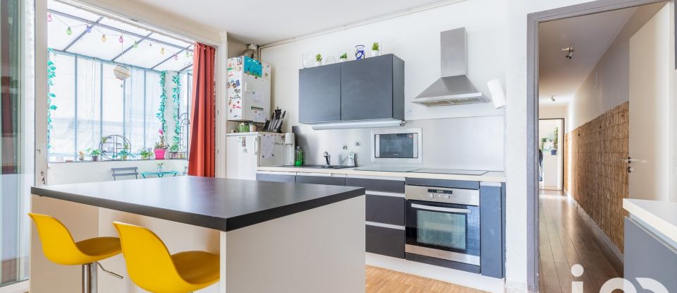 Apartment 4 rooms of 96 m² in Viry-Châtillon (91170)