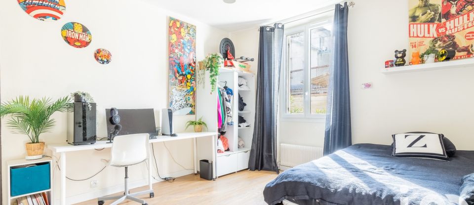 Apartment 4 rooms of 96 m² in Viry-Châtillon (91170)