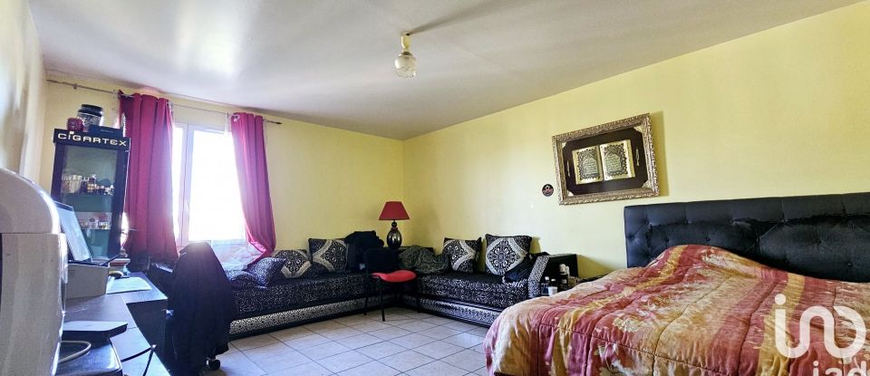 House 9 rooms of 167 m² in Sainte-Geneviève-des-Bois (91700)