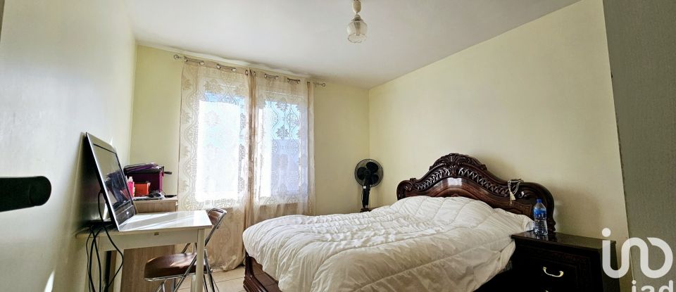 House 9 rooms of 167 m² in Sainte-Geneviève-des-Bois (91700)