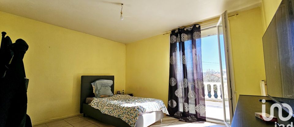 House 9 rooms of 167 m² in Sainte-Geneviève-des-Bois (91700)