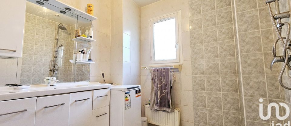 House 9 rooms of 167 m² in Sainte-Geneviève-des-Bois (91700)