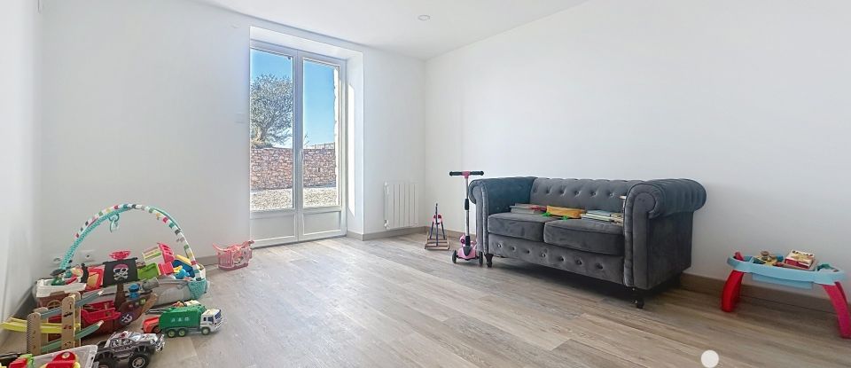 Maison 10 pièces de 186 m² à Virandeville (50690)