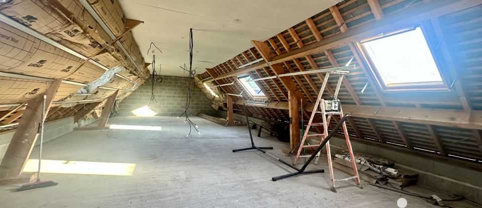 Maison 10 pièces de 186 m² à Virandeville (50690)