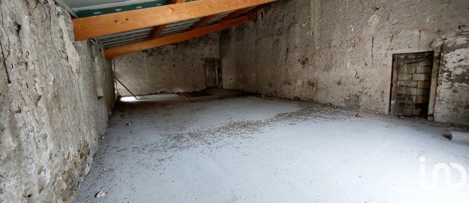 Maison 4 pièces de 360 m² à Oraison (04700)