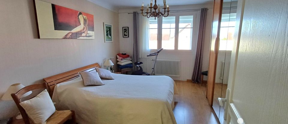 House 11 rooms of 171 m² in Courlon-sur-Yonne (89140)